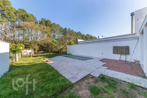 Image 34 - 268057